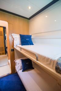 ANTAMAR-II yacht charter: Twin Suite