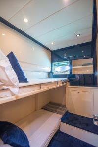 ANTAMAR-II yacht charter: Twin Suite