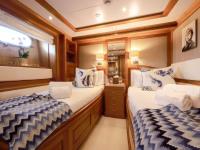 NEW-STAR yacht charter: Twin Cabin