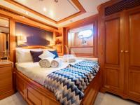 NEW-STAR yacht charter: Double Cabin