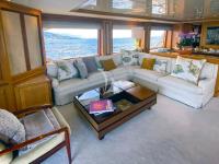 NEW-STAR yacht charter: Saloon