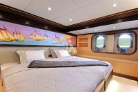 MEIRA yacht charter: Meira guest twin as double lower deck