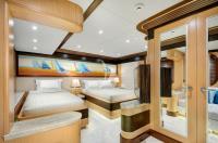 MEIRA yacht charter: Meira guest twin lower deck