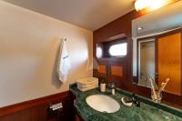 CANEREN yacht charter: VIP Double Cabin Bathroom