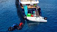 SOMETHING-COOL yacht charter: Water toys