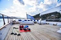 SOMETHING-COOL yacht charter: Upper Sun deck & Gym equipment