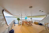 SOMETHING-COOL yacht charter: Aft Deck