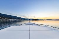 SOMETHING-COOL yacht charter: Sun deck