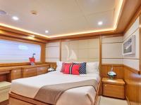 BEST-OFF yacht charter: Double Cabin 1