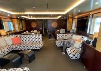 INDIAN yacht charter: Salon with new upholstery 2