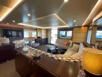 INDIAN yacht charter: Salon with new upholstery 1