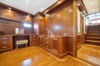 QUESTA-VITA yacht charter: aft master office