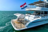 BRAZIL yacht charter: Beach Club