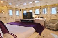 KALIZMA yacht charter: Master suite