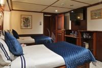 KALIZMA yacht charter: Twin cabin