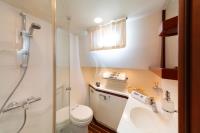 SERENITY-86 yacht charter: Twin Cabin Bathroom