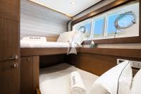 BIZMAN yacht charter: TWIN CABIN