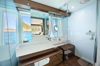 BIZMAN yacht charter: Bathroom master cabin with shower