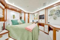 BUNKER yacht charter: BUNKER - photo 33