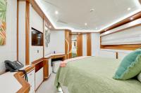 BUNKER yacht charter: BUNKER - photo 34