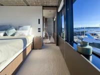 KOKONUTS-WALLY yacht charter: Master Cabin