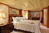 CHRISTINA-O yacht charter: Master suite