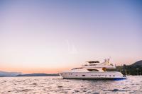 OXYGEN-8 yacht charter: OXYGEN 8