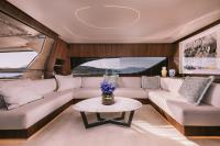 OXYGEN-8 yacht charter: Sallon