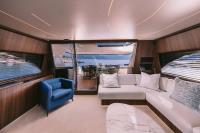 OXYGEN-8 yacht charter: Sallon